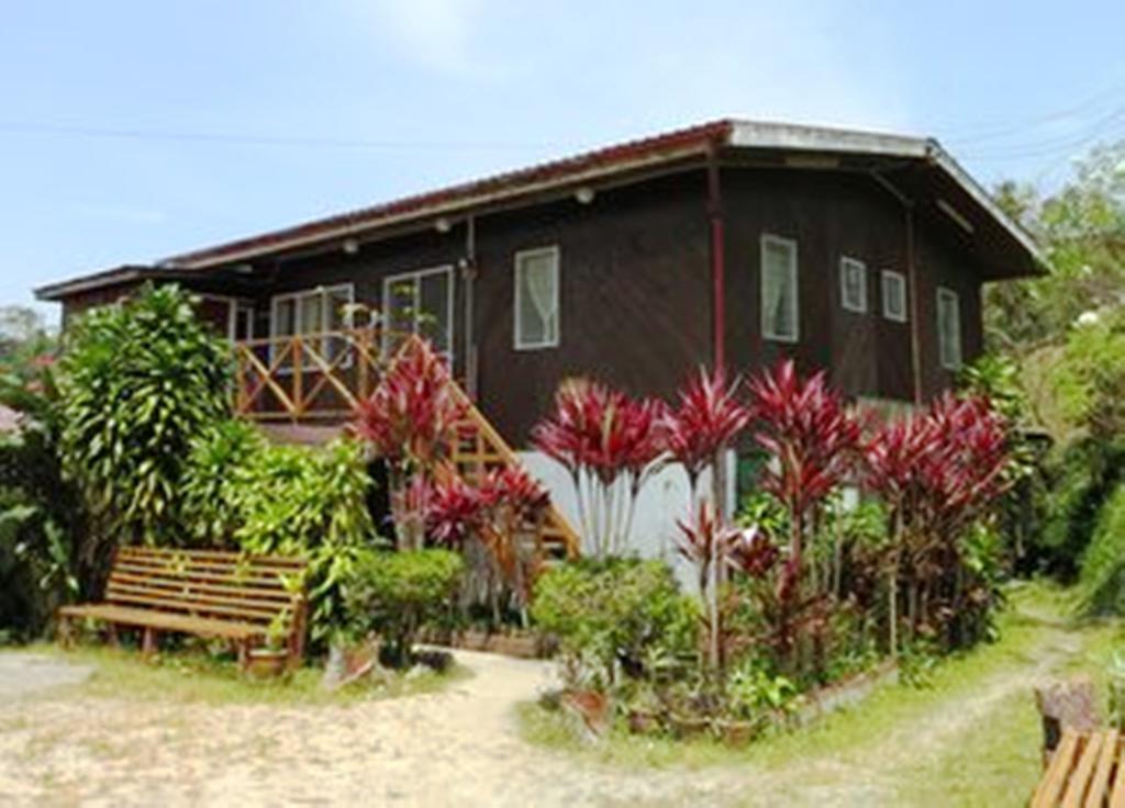 Mile 36 Lodge Kampong Kundassan Exterior foto